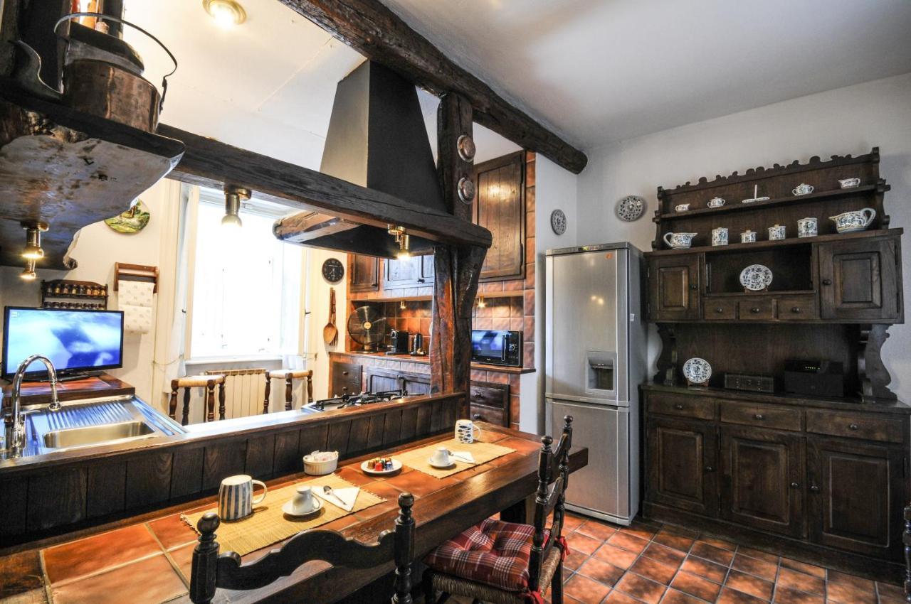 شقة Casa Vasconi تْشيرنوبيو المظهر الخارجي الصورة
